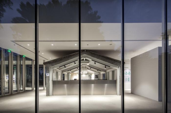 BIM建筑|深港“城市/建筑双年展”光明展厅 / 立方设计