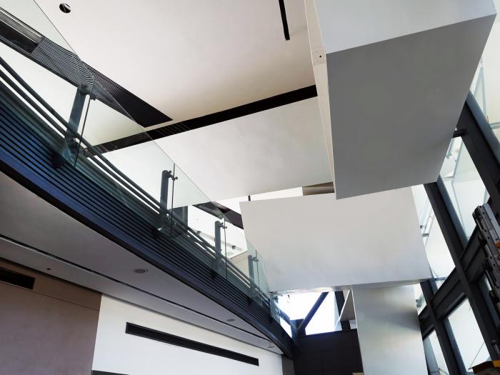 BIM建筑|多变折叠板拼成“蜂窝”般立面：伊朗绿地会议中心展览楼