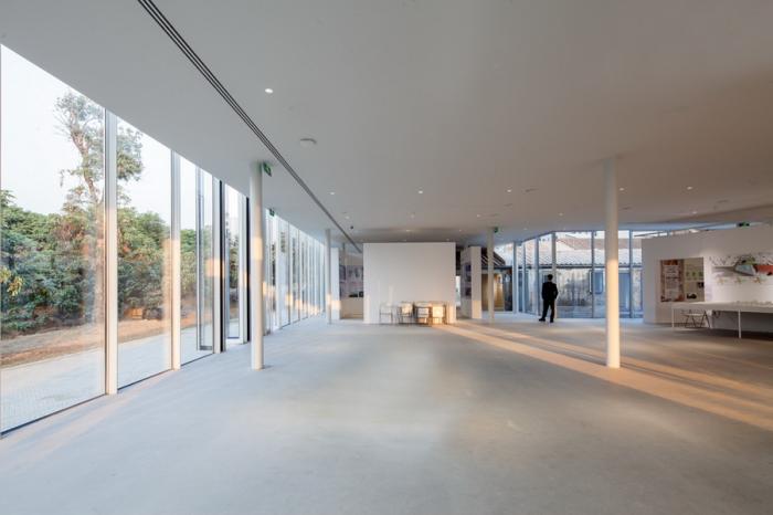 BIM建筑|深港“城市/建筑双年展”光明展厅 / 立方设计