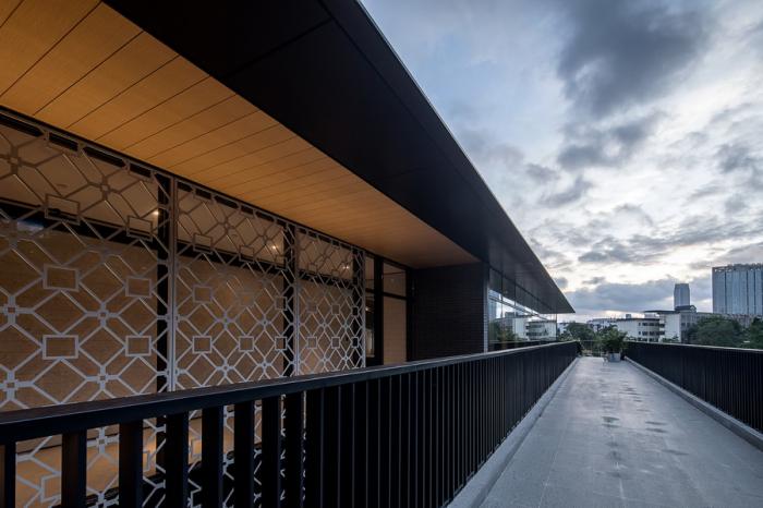 BIM建筑|华润西园悦府生活馆 / 立方设计