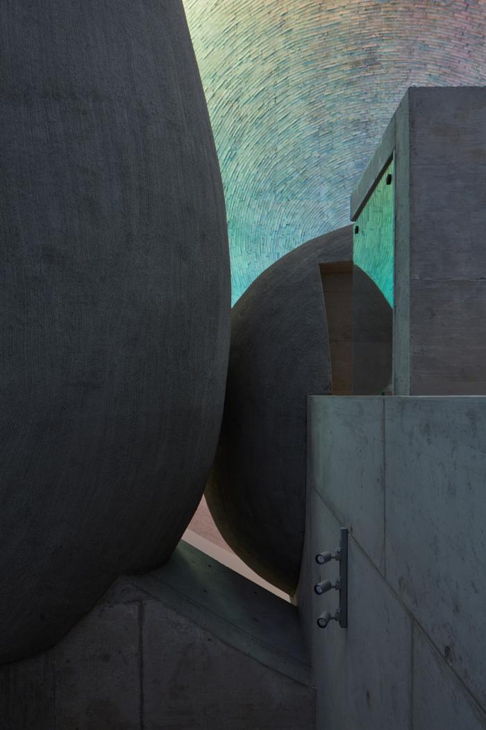 BIM建筑|上帝的触摸，捷克彩虹教堂“Beatified Restituta” / Atelier Stepan