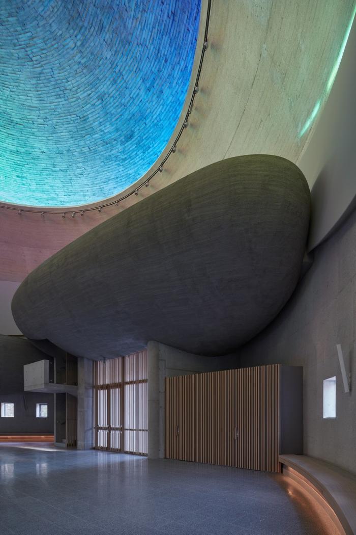 BIM建筑|上帝的触摸，捷克彩虹教堂“Beatified Restituta” / Atelier Stepan