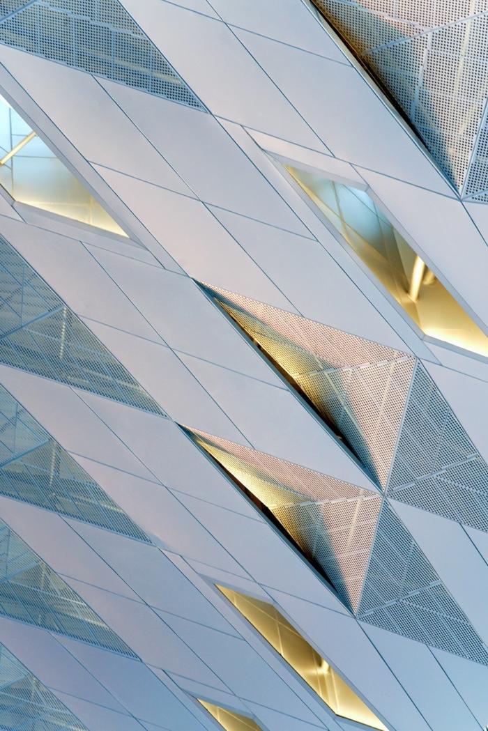 BIM建筑|北京理工大学良乡校区文化体育中心 / 时境建筑