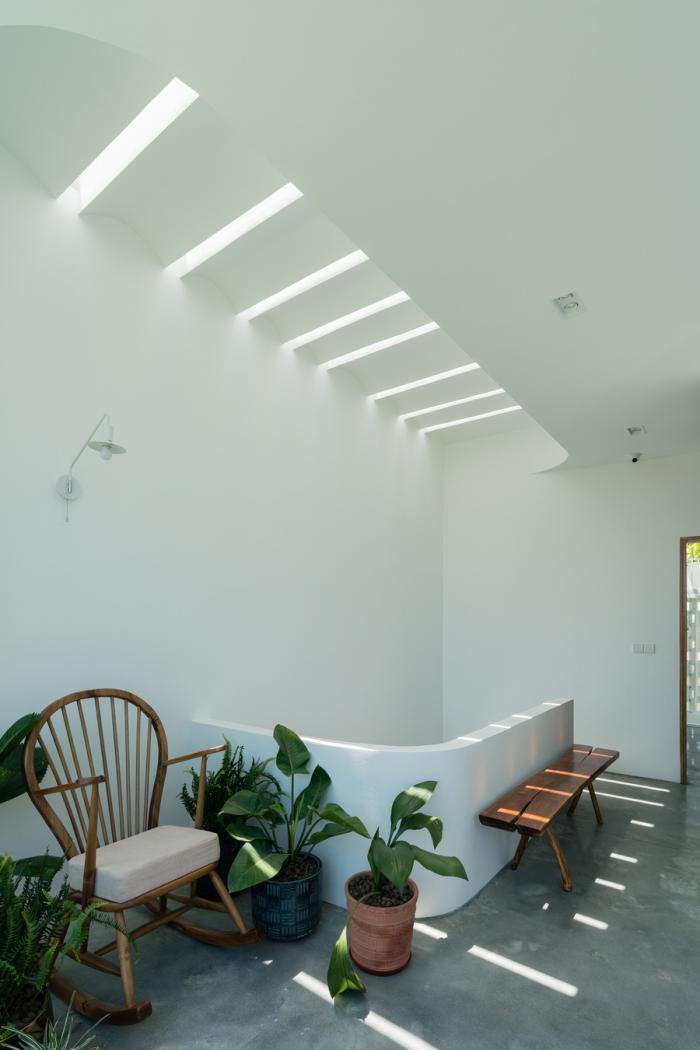 BIM建筑|与自然共居，越南百叶窗住宅 / Limdim House Studio