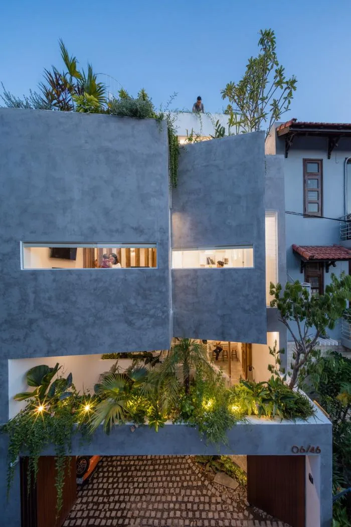 BIM建筑|与自然共居，越南百叶窗住宅 / Limdim House Studio