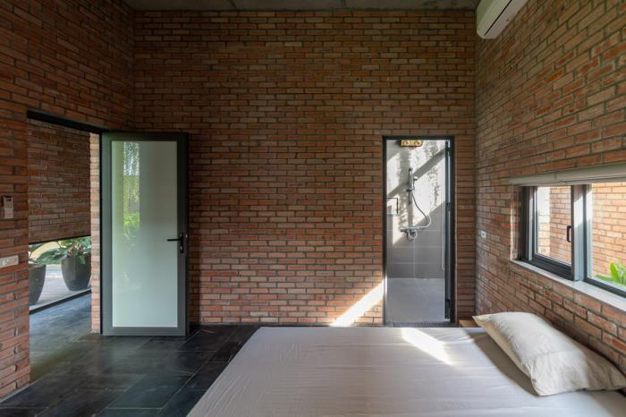 BIM建筑|闲赏庭院，静观游鱼：越南绿幕住宅 / HGAA