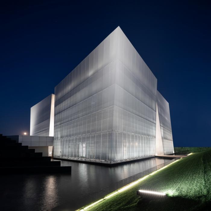 BIM建筑|荒野上的汉白玉——水发·信息小镇产业展示中心 / aoe|事建组