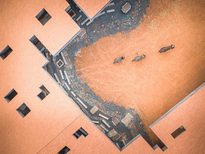 BIM建筑|“大象世界”艺术文化庭院 / Bangkok Project Studio