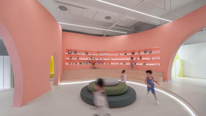 BIM建筑|E Studio｜三月绘本 / 壹所设计工作室