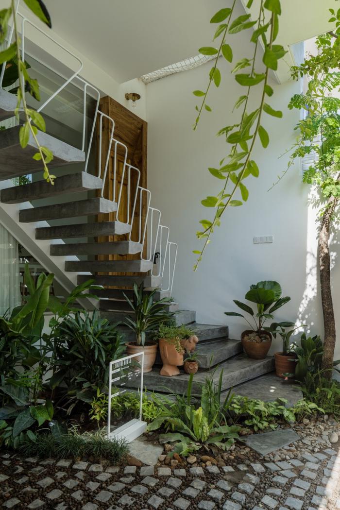 BIM建筑|与自然共居，越南百叶窗住宅 / Limdim House Studio