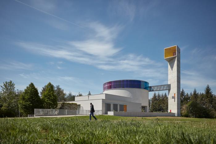 BIM建筑|上帝的触摸，捷克彩虹教堂“Beatified Restituta” / Atelier Stepan