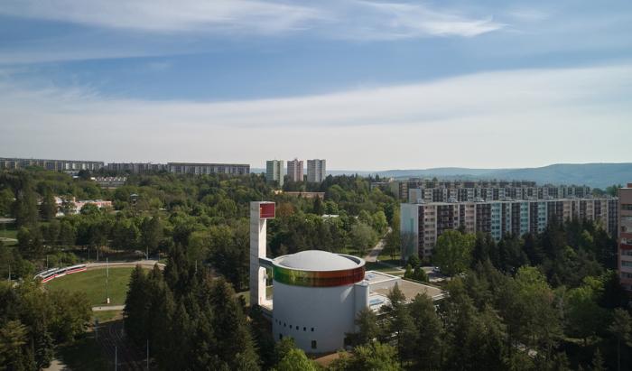 BIM建筑|上帝的触摸，捷克彩虹教堂“Beatified Restituta” / Atelier Stepan