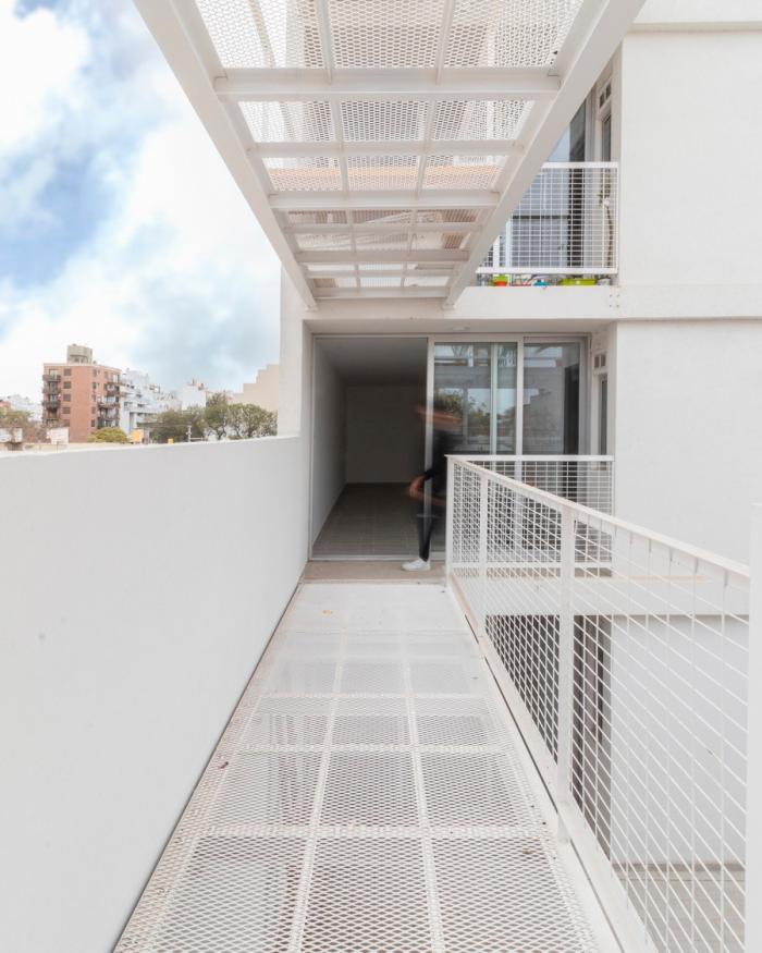 BIM建筑|卡塔马卡公寓，以诗与艺术点缀空白 / Carlos Alejandro Ciravegna