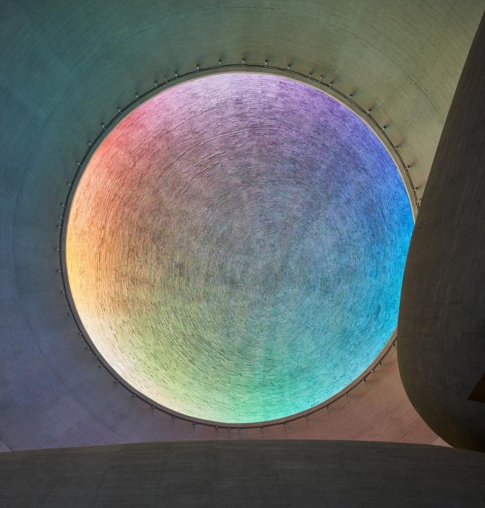 BIM建筑|上帝的触摸，捷克彩虹教堂“Beatified Restituta” / Atelier Stepan