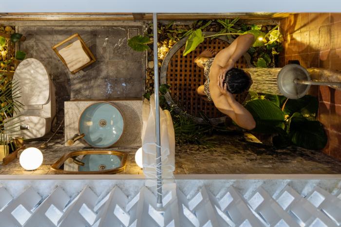 BIM建筑|与自然共居，越南百叶窗住宅 / Limdim House Studio