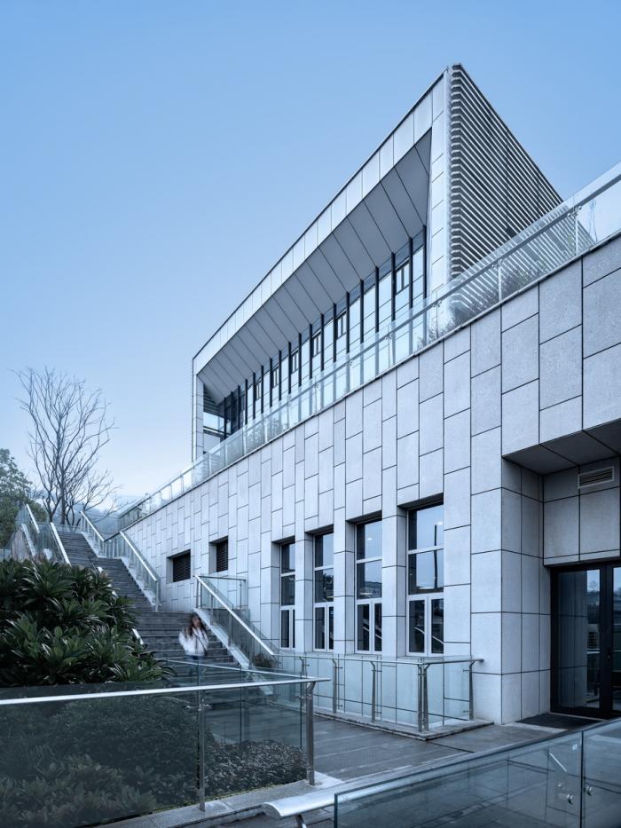 BIM建筑|版权云工作基地——国内首发国家数字音像传播服务平台 / 上海华都建筑规划设计