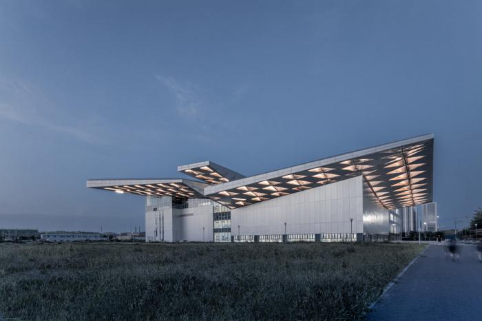 BIM建筑|北京理工大学良乡校区文化体育中心 / 时境建筑