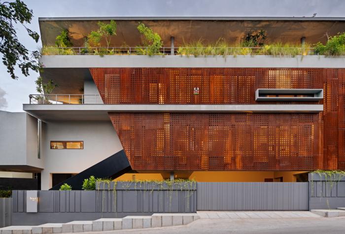 BIM建筑|班加罗尔三角住宅 / Cadence Architects