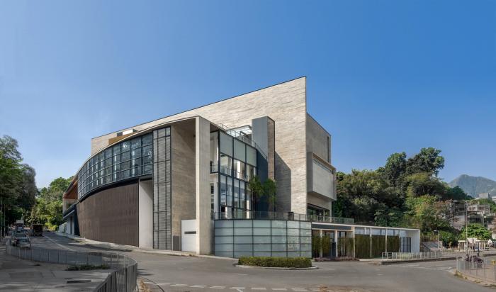 BIM建筑|错位咬合，营造光影院落——车公庙体育馆 / 建筑署