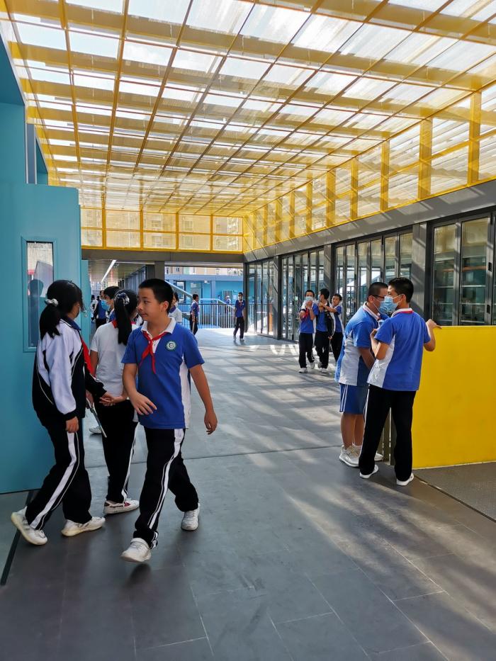 BIM建筑|深圳罗湖翠园中学东晓校区腾挪学校 / 深圳大学 何川建筑工作室