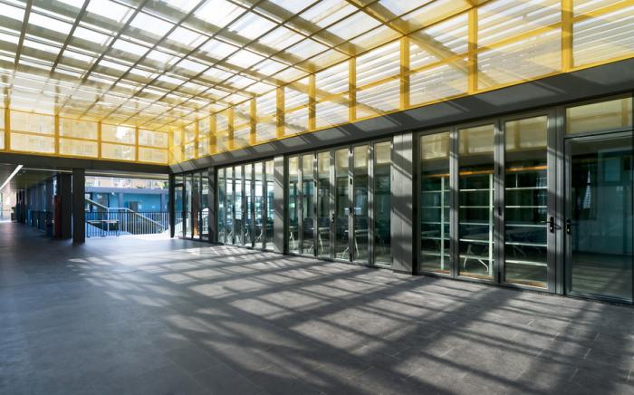 BIM建筑|深圳罗湖翠园中学东晓校区腾挪学校 / 深圳大学 何川建筑工作室