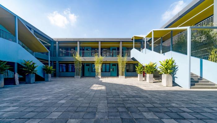 BIM建筑|深圳罗湖翠园中学东晓校区腾挪学校 / 深圳大学 何川建筑工作室