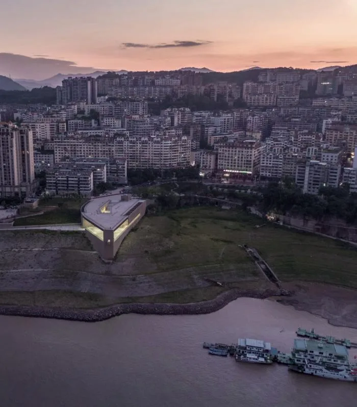 BIM建筑|重庆云阳滨江绿道游客服务中心 / 大舍建筑设计事务所