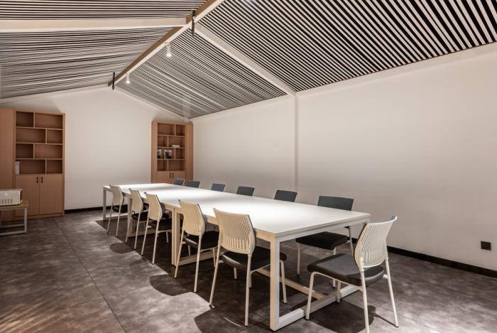 BIM建筑|寰盟东南亚设计中心办公空间 / 长空创作