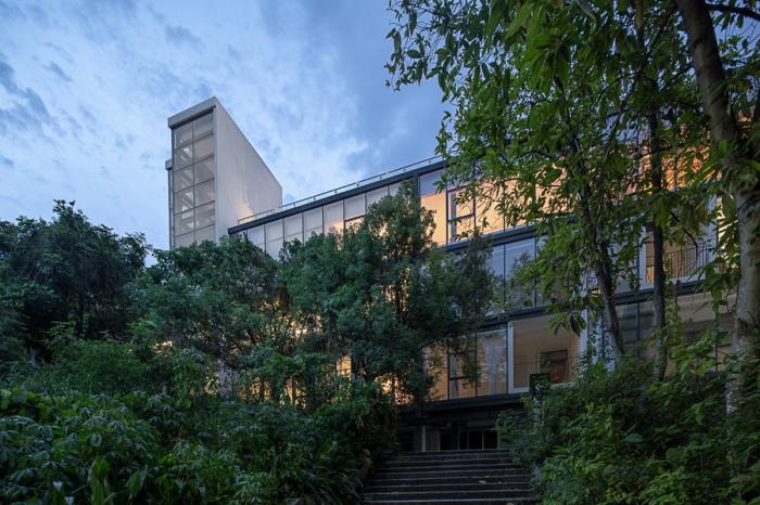 BIM建筑|燕晗高地：对话与重生 / 一乘建筑