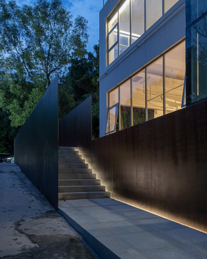 BIM建筑|燕晗高地：对话与重生 / 一乘建筑