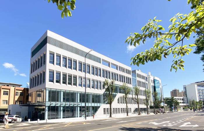 BIM建筑|深圳宝安区航城社区健康服务中心 / 深圳中海世纪建筑设计有限公司