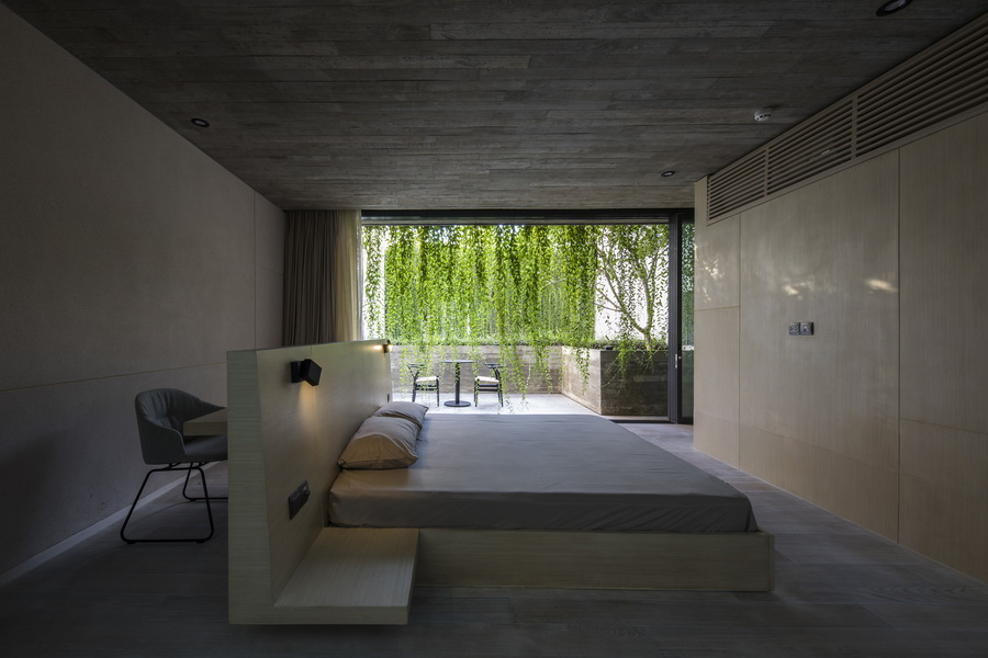 BIM建筑|越南Tan Dinh住宅，简居于“桥上” / MIA Design Studio