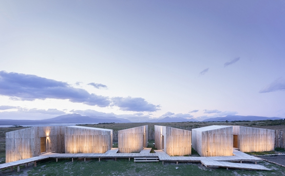 BIM建筑|智利巴塔哥尼亚出现集群式预制小屋酒店