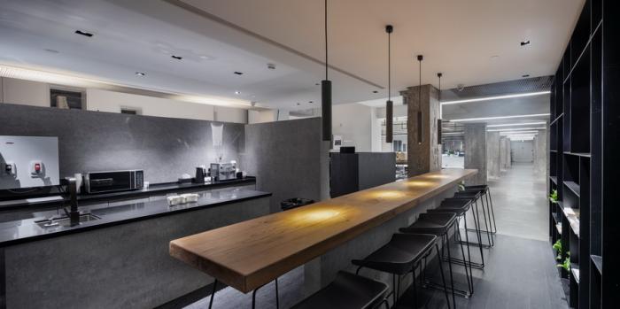 BIM建筑|生长的黑盒子：从封闭校园到开放办公 / gad · line+ studio