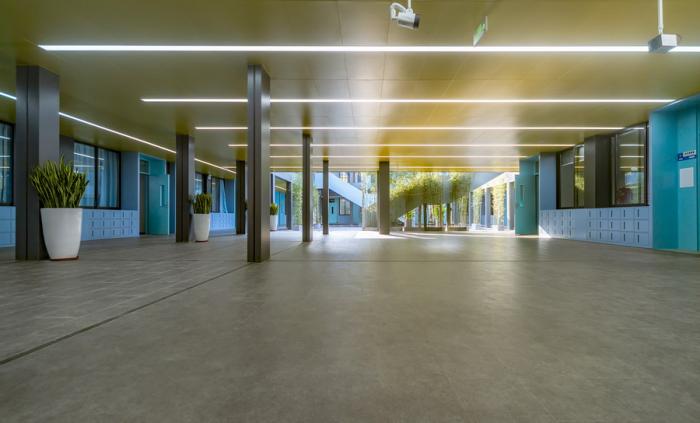 BIM建筑|深圳罗湖翠园中学东晓校区腾挪学校 / 深圳大学 何川建筑工作室