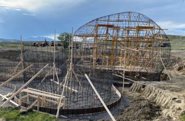 BIM建筑|坎耶·韦斯特展示YZY避难所的最新原型-BIM建筑网