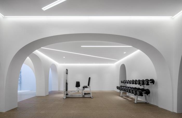 BIM建筑|健身女博主的私人工作室 / 大海小燕设计工作室