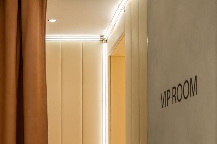 BIM建筑|秩序中的百变空间——J1M5 买手店 / 万社设计