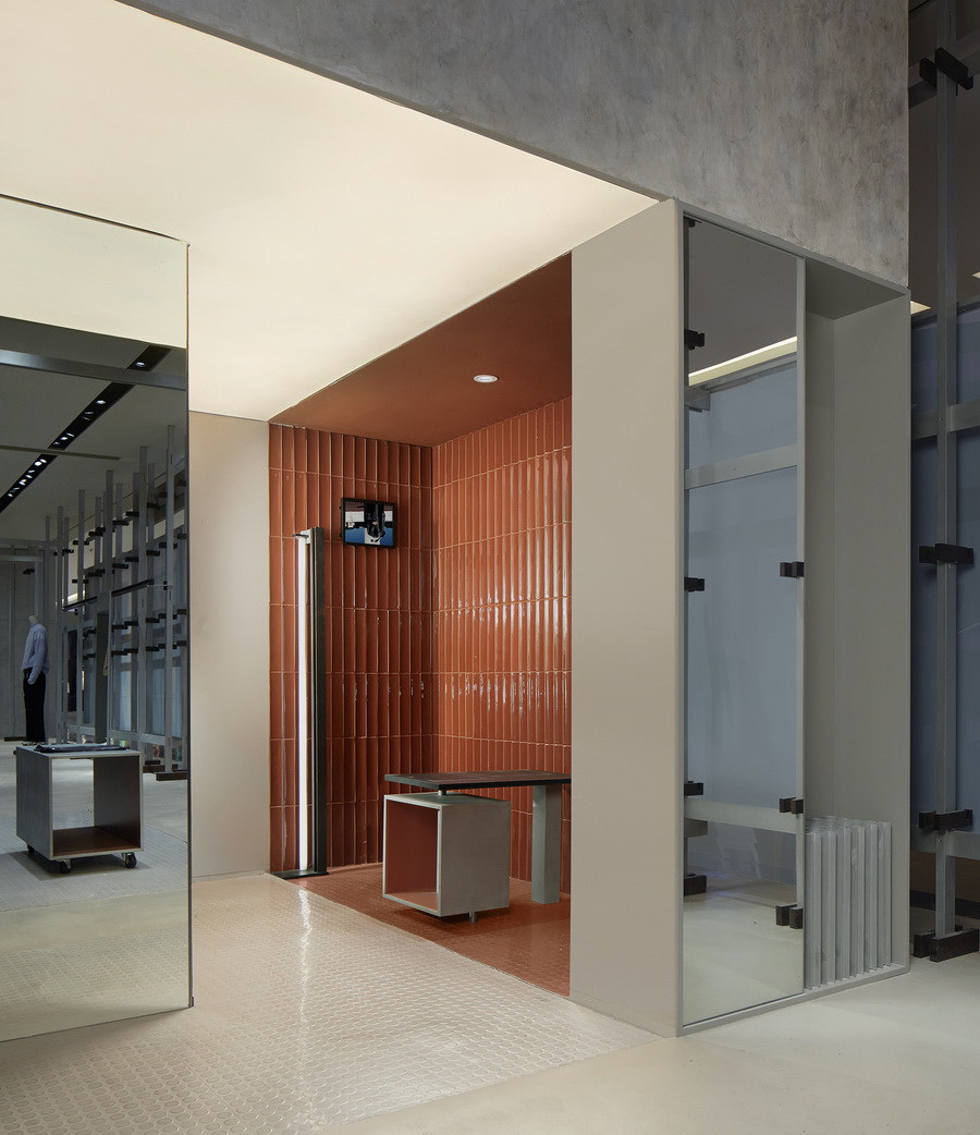 BIM建筑|SAMO形象店 / So Studio