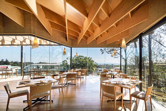 BIM建筑|隈研吾设计交叉木板屋顶的Mikuni Izukogen餐厅