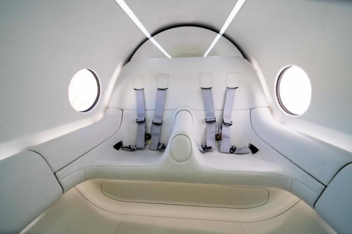 BIM建筑|BIG和Kilo设计的维珍超回路列车“飞马号”吊舱首次搭载乘客