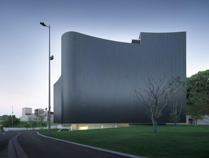 BIM建筑|华茂艺术教育博物馆 / 阿尔瓦罗·西扎 + 卡洛斯·卡斯塔涅拉