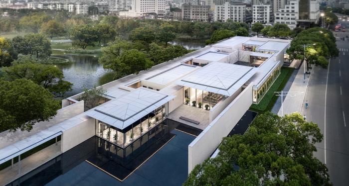 BIM建筑|十棵大香樟下的三进院子：未来城展示馆 / 孟凡浩-gad · line+ studio