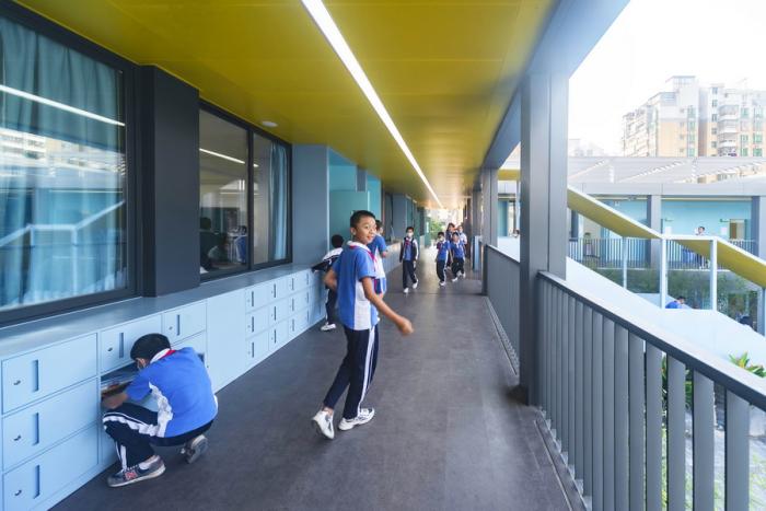 BIM建筑|深圳罗湖翠园中学东晓校区腾挪学校 / 深圳大学 何川建筑工作室