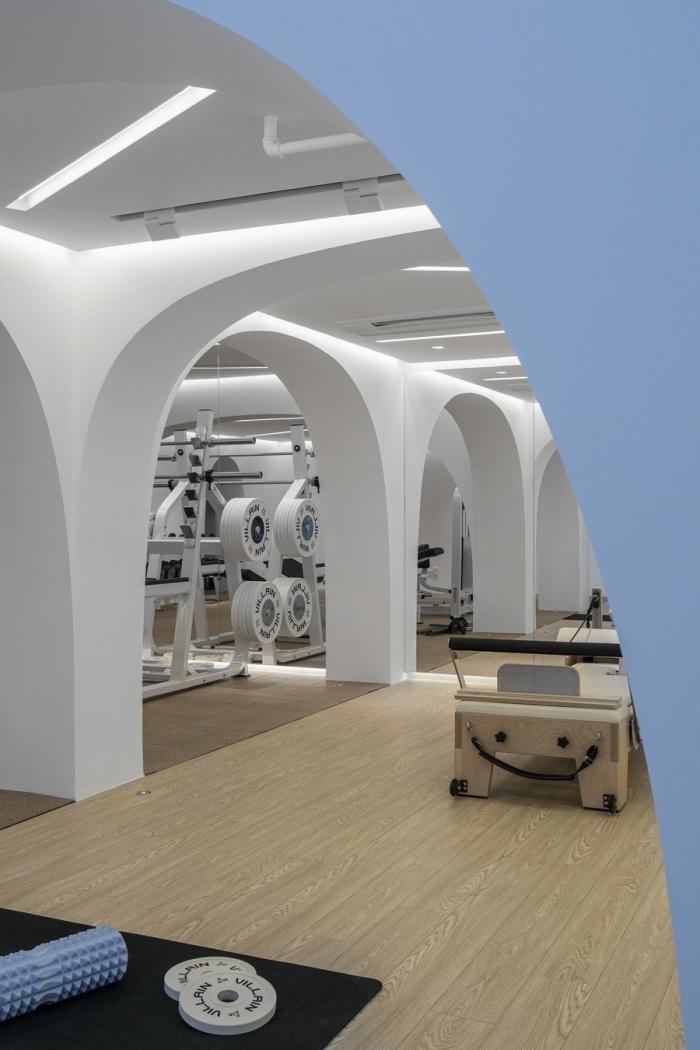 BIM建筑|健身女博主的私人工作室 / 大海小燕设计工作室