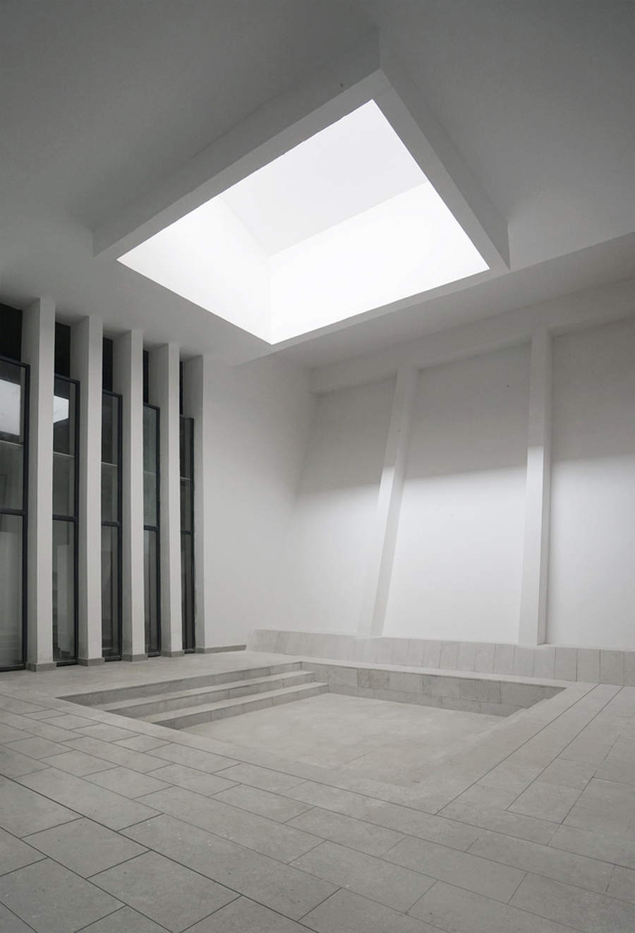 BIM建筑|黔南山地消防与应急救援训练中心 / 西线工作室