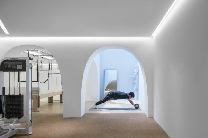 BIM建筑|健身女博主的私人工作室 / 大海小燕设计工作室