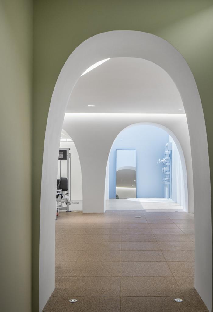 BIM建筑|健身女博主的私人工作室 / 大海小燕设计工作室