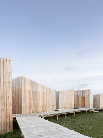 BIM建筑|智利巴塔哥尼亚出现集群式预制小屋酒店