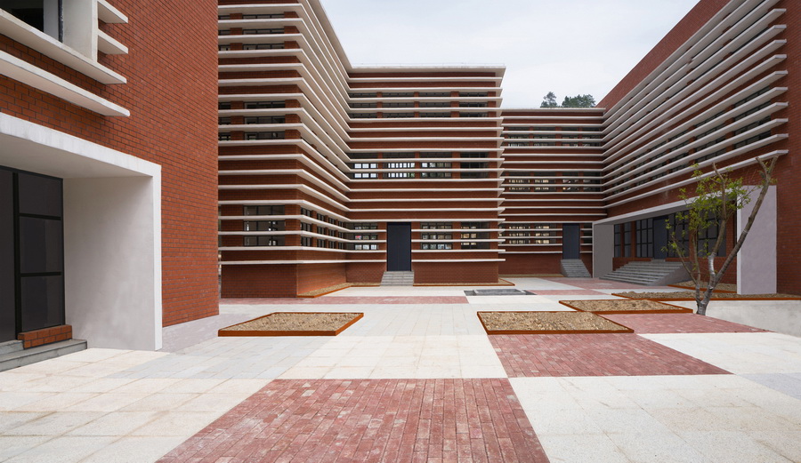 BIM建筑|黔南山地消防与应急救援训练中心 / 西线工作室